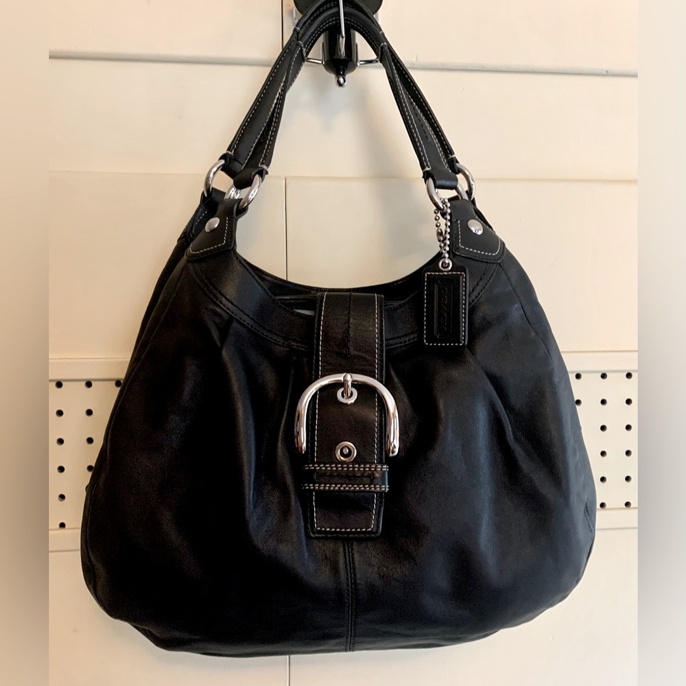 Coach Vintage F15075 Lynn Soho Black Leather Shoulder Purse Hobo Bag
